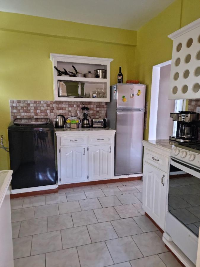 Coco Rose Apartments Soufriere Exterior photo