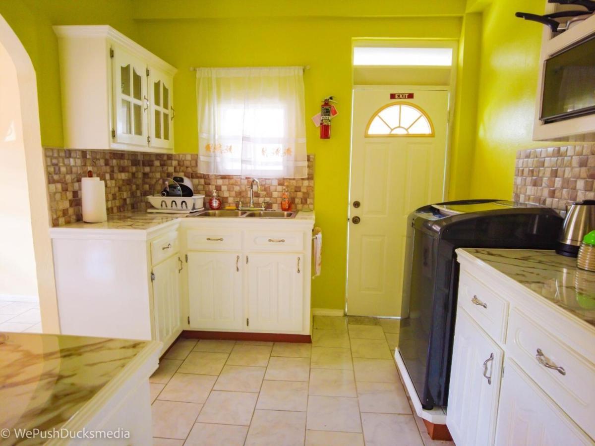 Coco Rose Apartments Soufriere Exterior photo